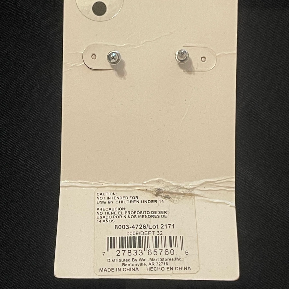 Elegant Silver Dangle Earrings - Picture 2 of 2